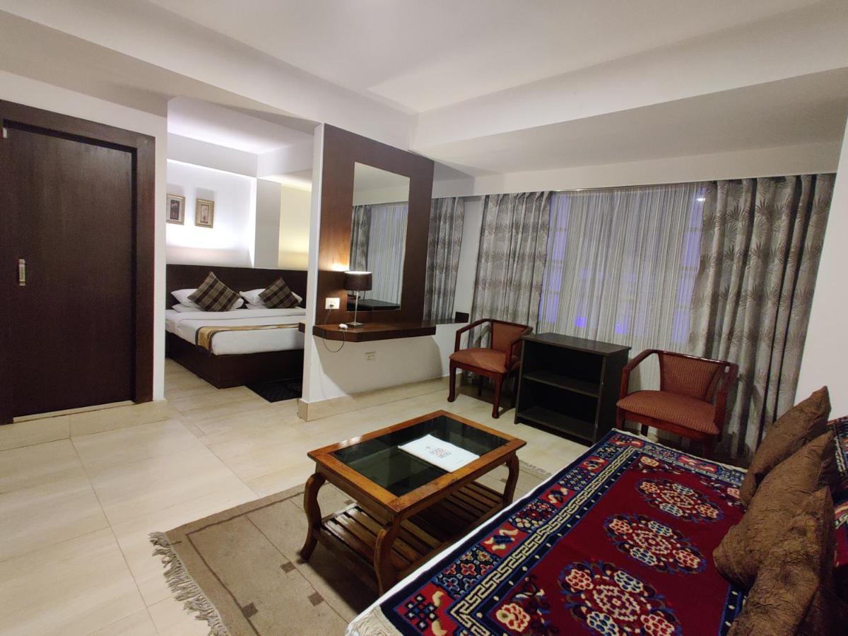 Hotel Tarayana Gangtok Bagian luar foto